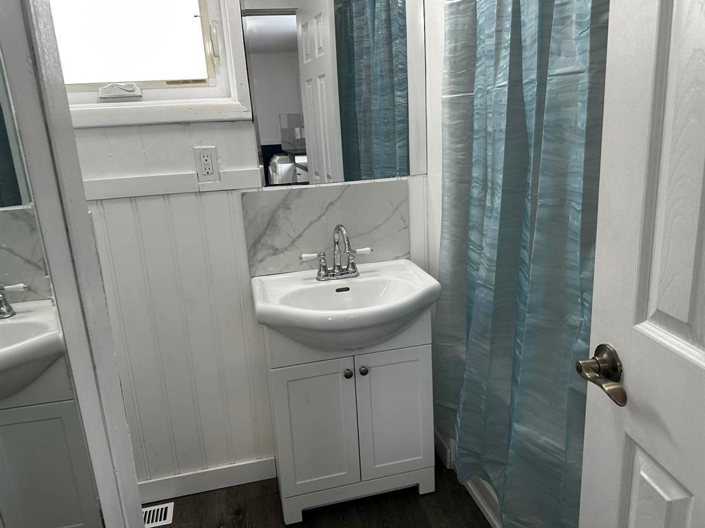 1101 Selkirk Avenue, Winnipeg, Manitoba  R2X 0C4 - Photo 4 - 202614909