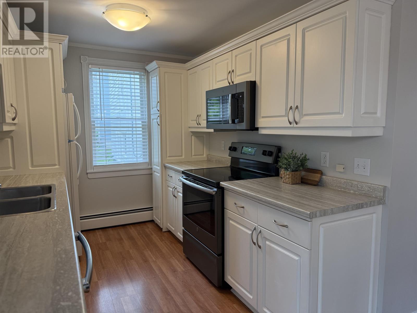 48 Duke Street, Summerside, Prince Edward Island  C1N 3R8 - Photo 6 - 202615588