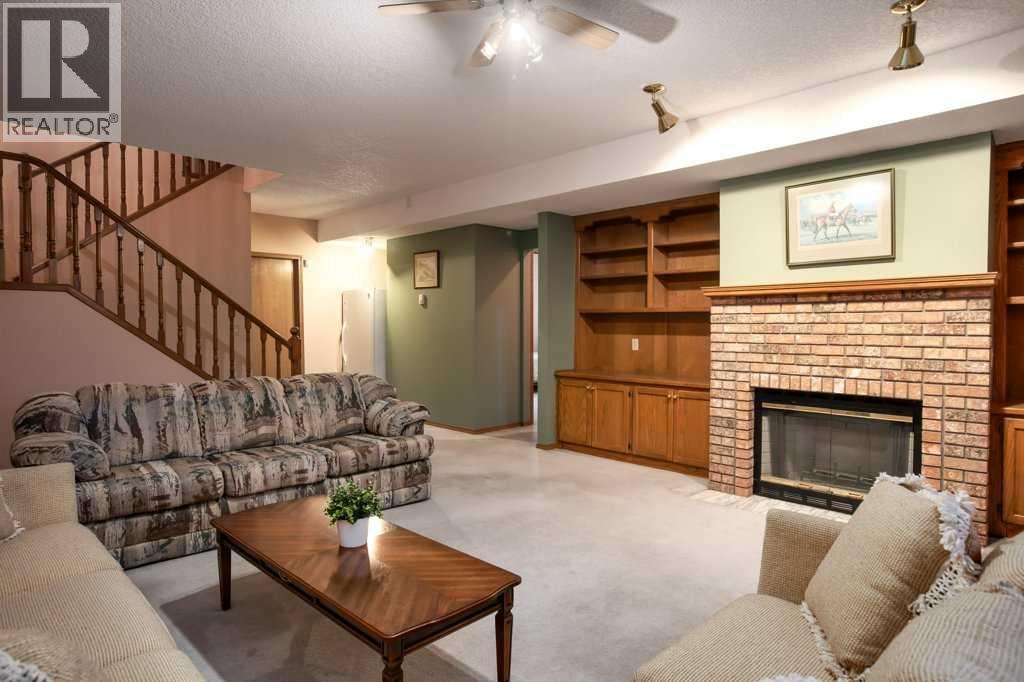 42 Edgeland Close Nw, Calgary, Alberta  T3A 3B1 - Photo 28 - A2324127