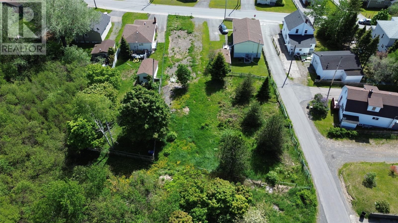 28 Second Avenue, Grand Falls-Windsor, Newfoundland & Labrador  A2B 1B1 - Photo 4 - 1299480