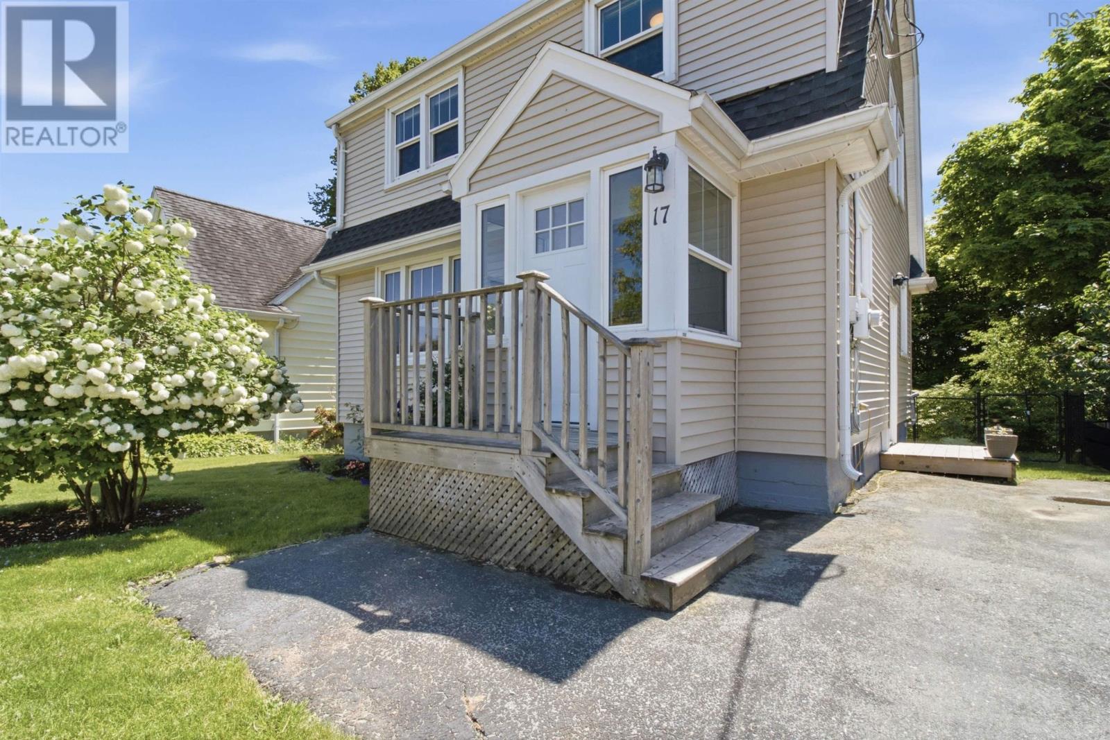 17 Joffre Street, Dartmouth, Nova Scotia  B2Y 3C7 - Photo 2 - 202615578