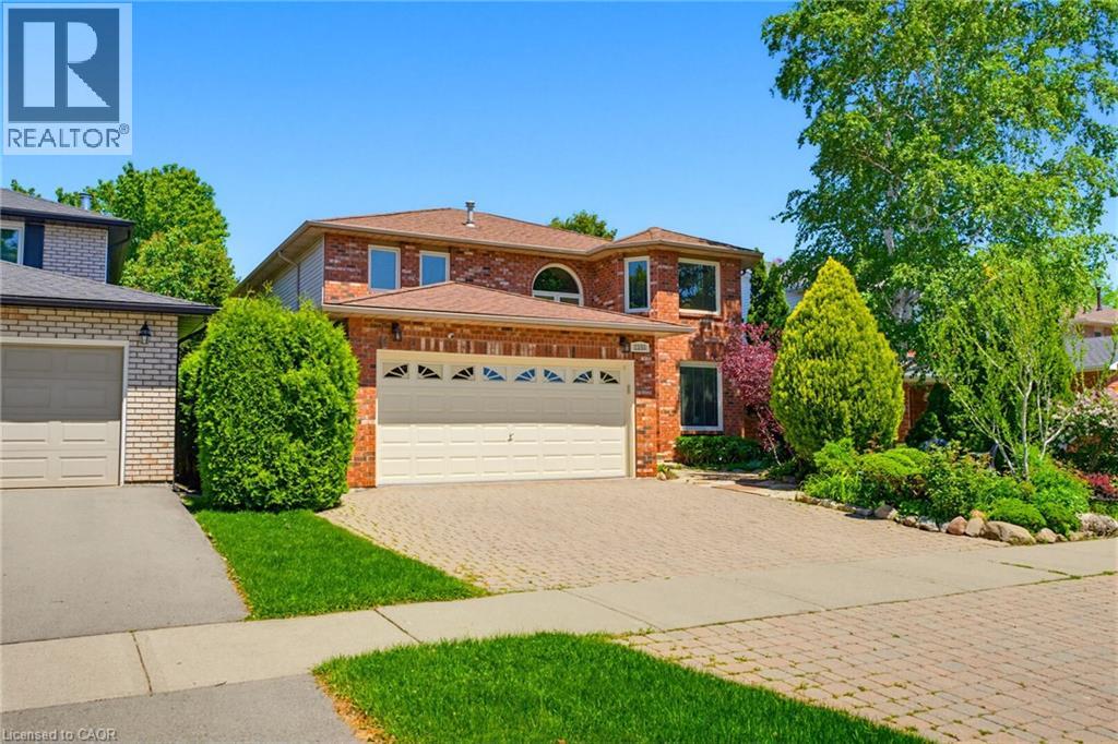 2155 HEIDI Avenue, Burlington, Ontario