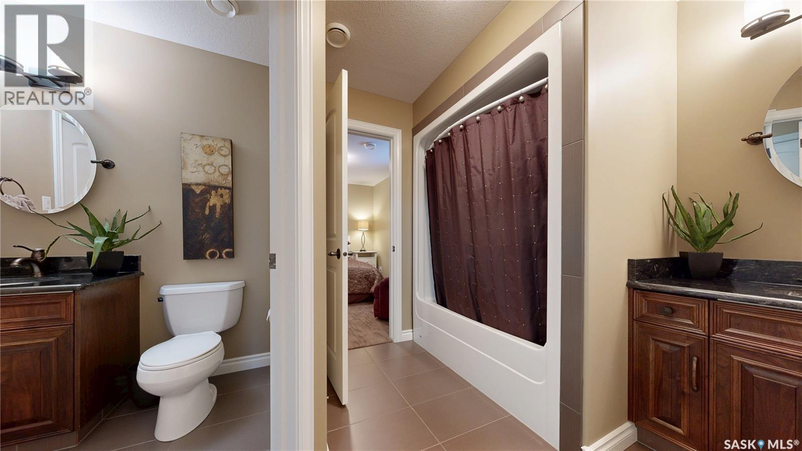 6064 Wascana Court Way, Regina, Saskatchewan  S4V 3E6 - Photo 45 - SK040542