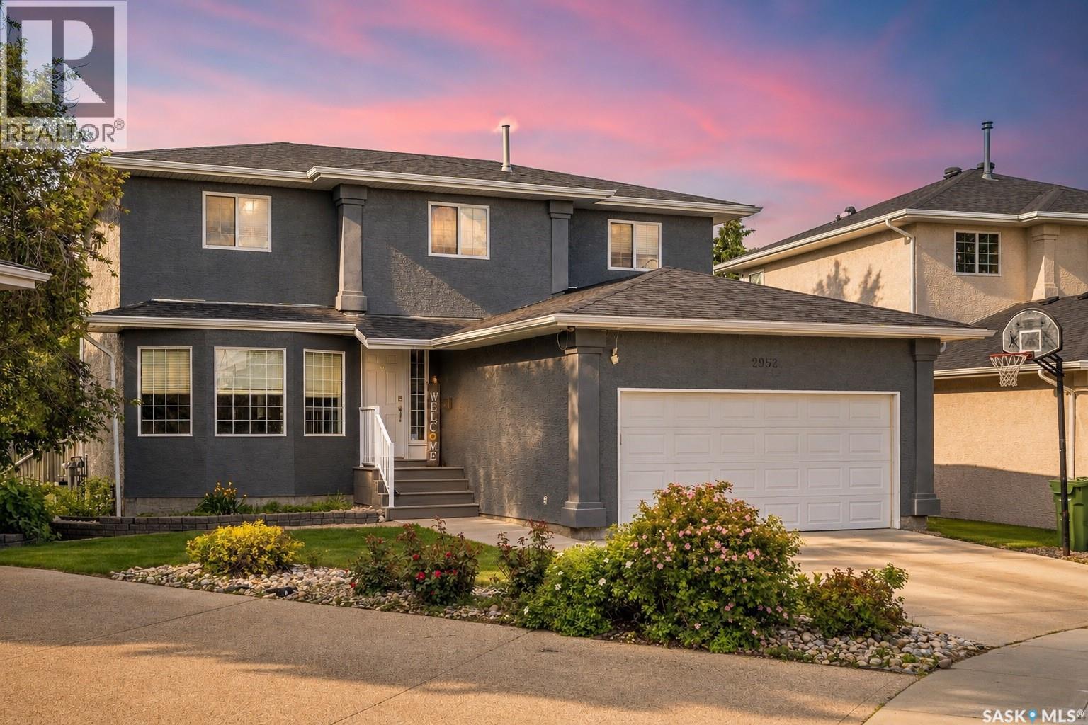 2952 St James CRESCENT, Regina, Saskatchewan