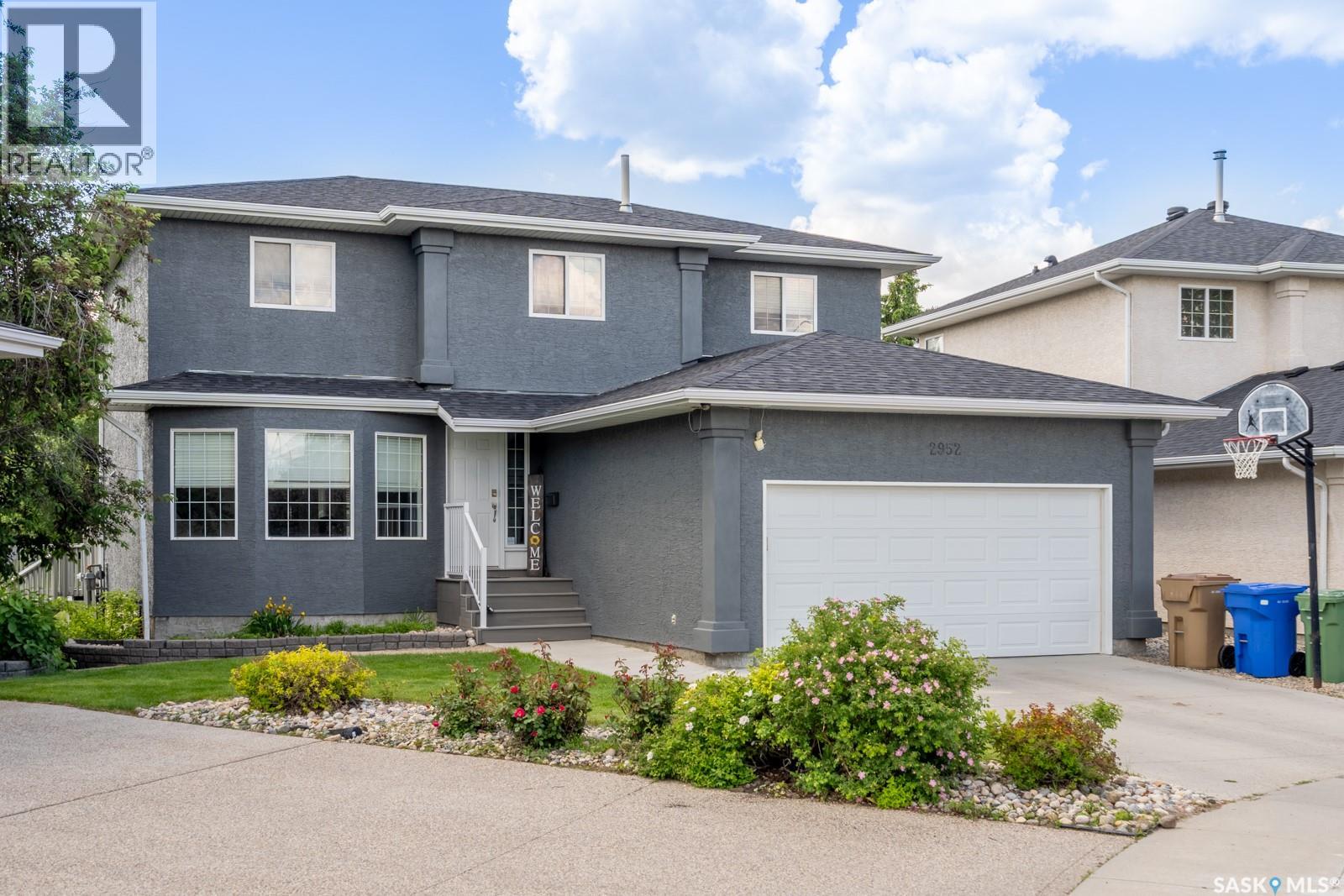 2952 St James Crescent, Regina, Saskatchewan  S4V 2Z2 - Photo 2 - SK040251