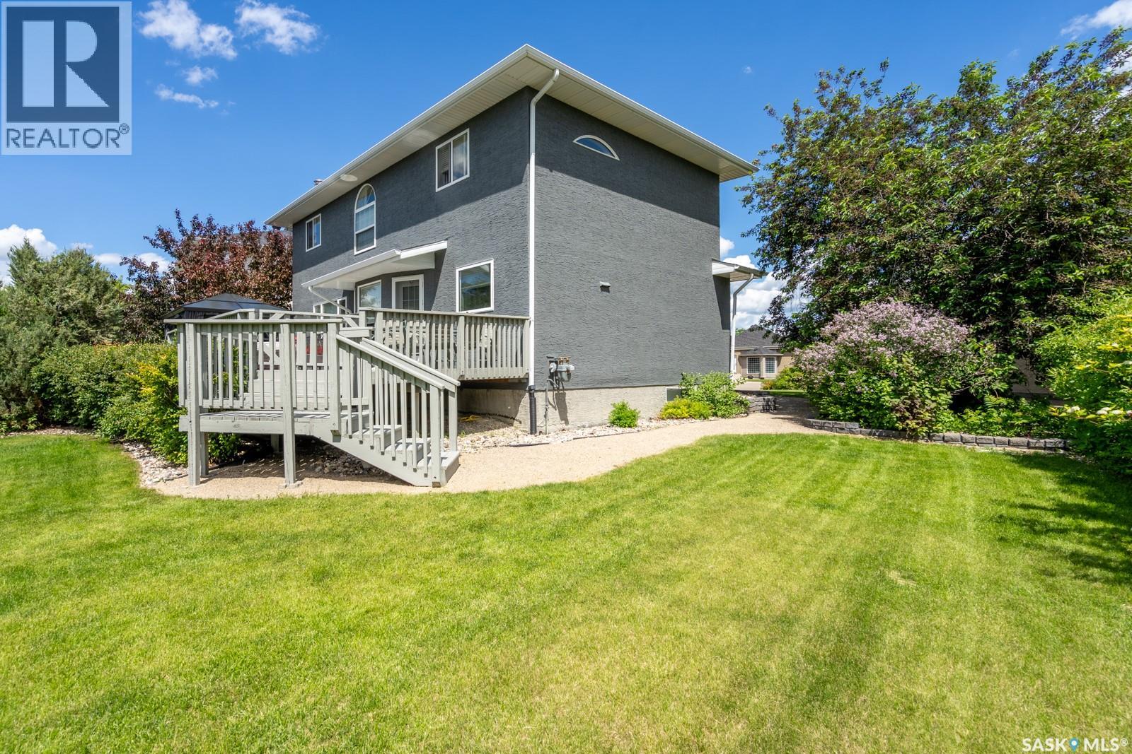 2952 St James Crescent, Regina, Saskatchewan  S4V 2Z2 - Photo 3 - SK040251