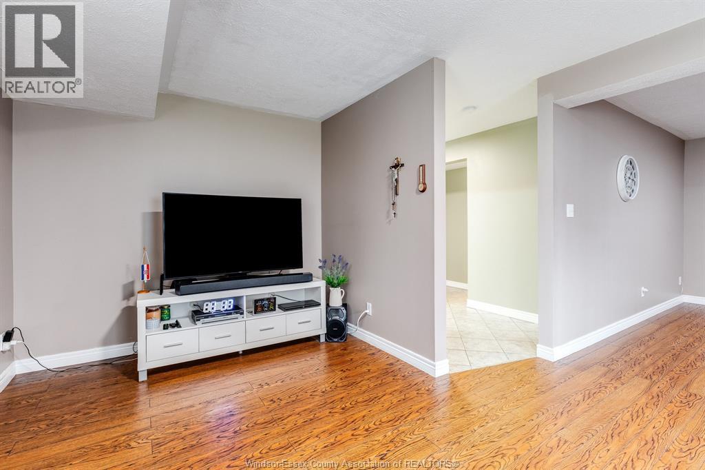130 Sturgeon Meadows Avenue, Leamington, Ontario  N8H 5L1 - Photo 25 - 26015155