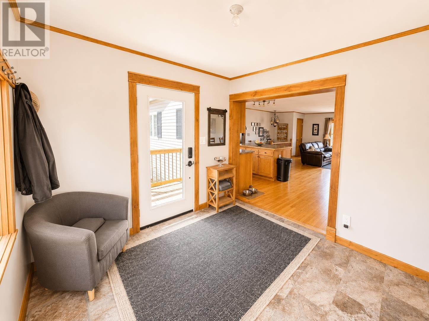 22 Catfish Rd, Wawa, Ontario  P0S 1K0 - Photo 4 - SM261109
