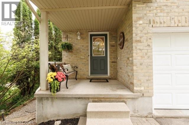 635 Royal Fern Street, Waterloo, Ontario  N2V 2P6 - Photo 2 - 40838818