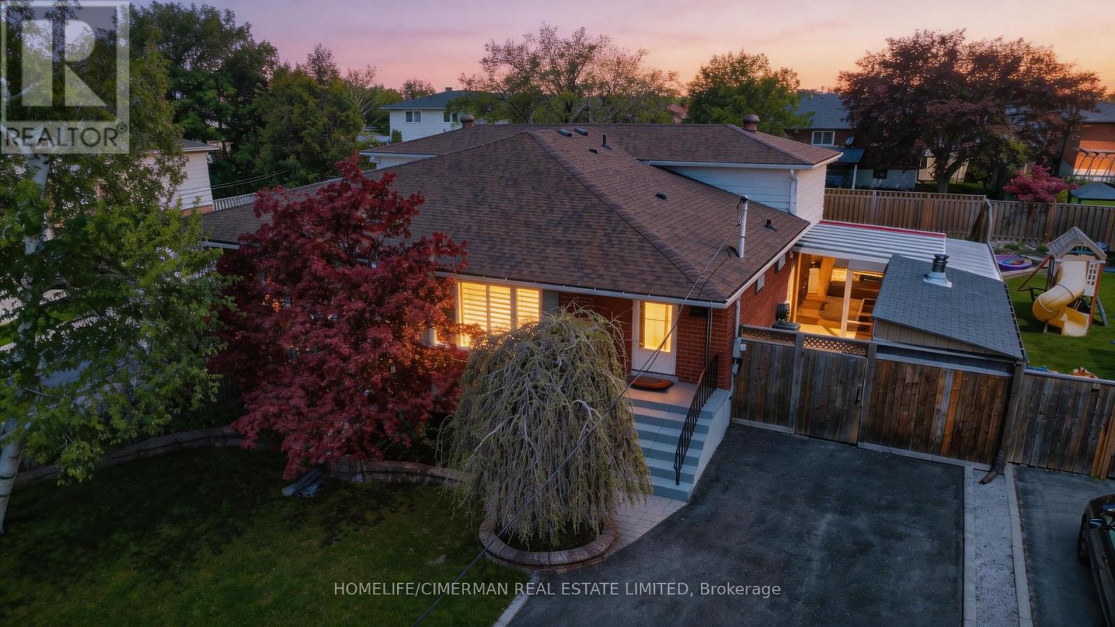 20 LAWRENCE CRESCENT, Clarington, Ontario
