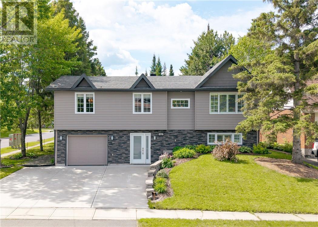 1 Kristi Court, Lively, Ontario  P3Y 1B2 - Photo 1 - 2128696