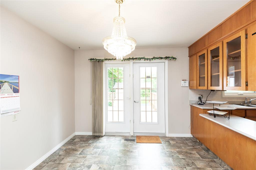 121 Oakview Avenue, Mitchell, Manitoba  R5G 1H4 - Photo 5 - 202614835
