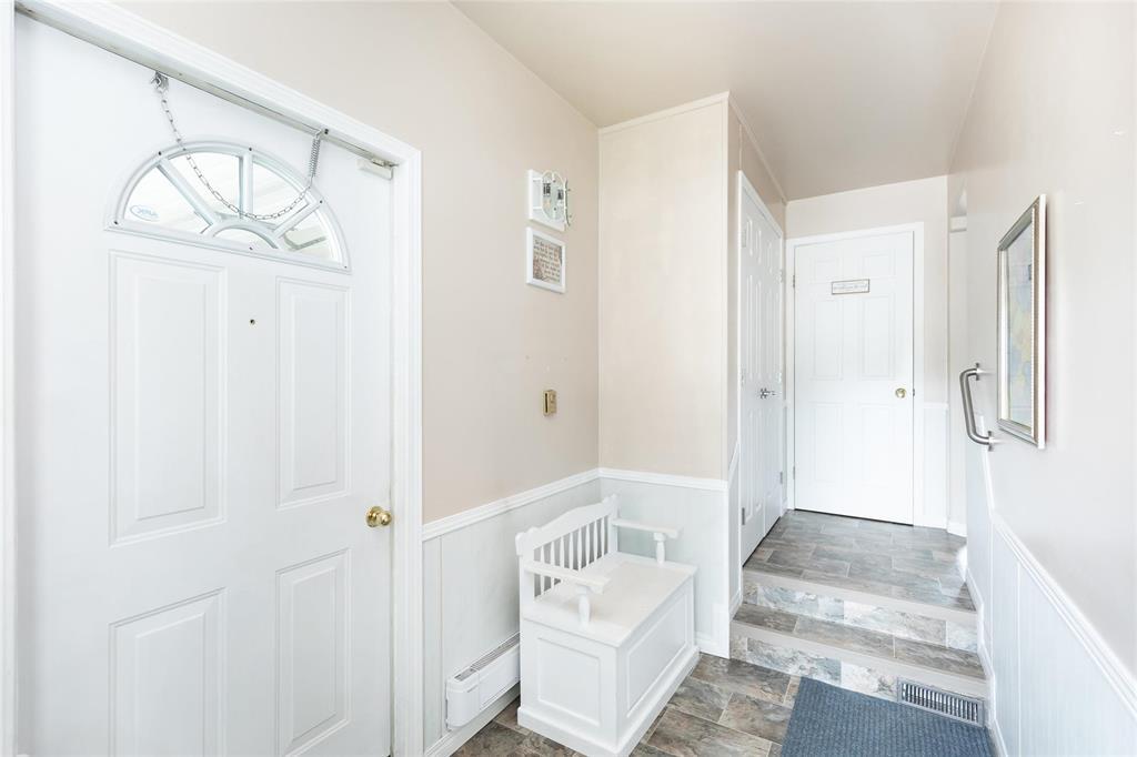 121 Oakview Avenue, Mitchell, Manitoba  R5G 1H4 - Photo 3 - 202614835