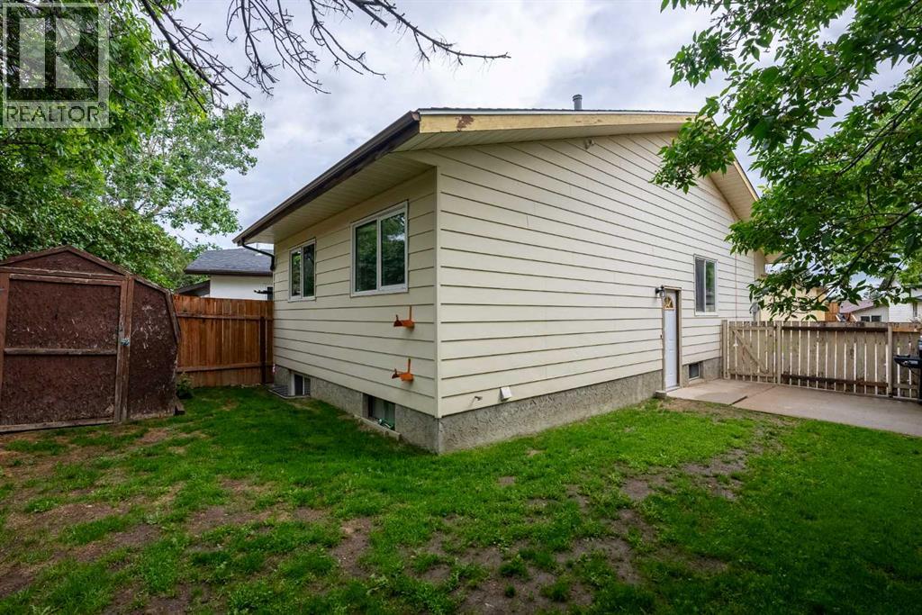 23 Dakota Road W, Lethbridge, Alberta  T1K 5L4 - Photo 25 - A2320948