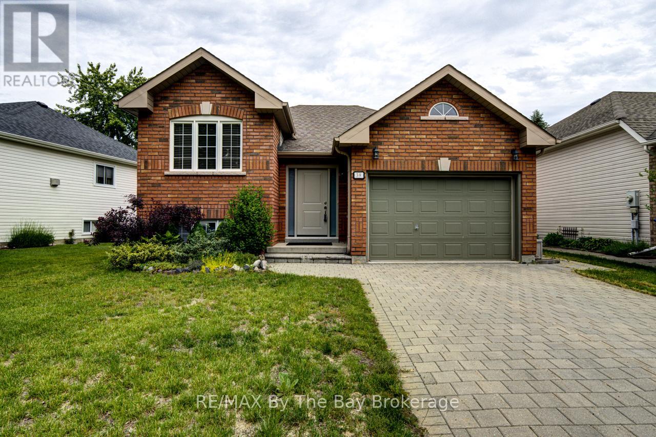 39 Rose Valley Way, Wasaga Beach, Ontario  L9Z 3C5 - Photo 1 - S13412308
