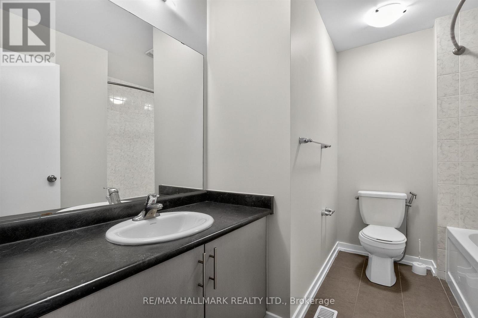 94 Golden Springs Drive, Brampton, Ontario  L7A 0C7 - Photo 30 - W13487220