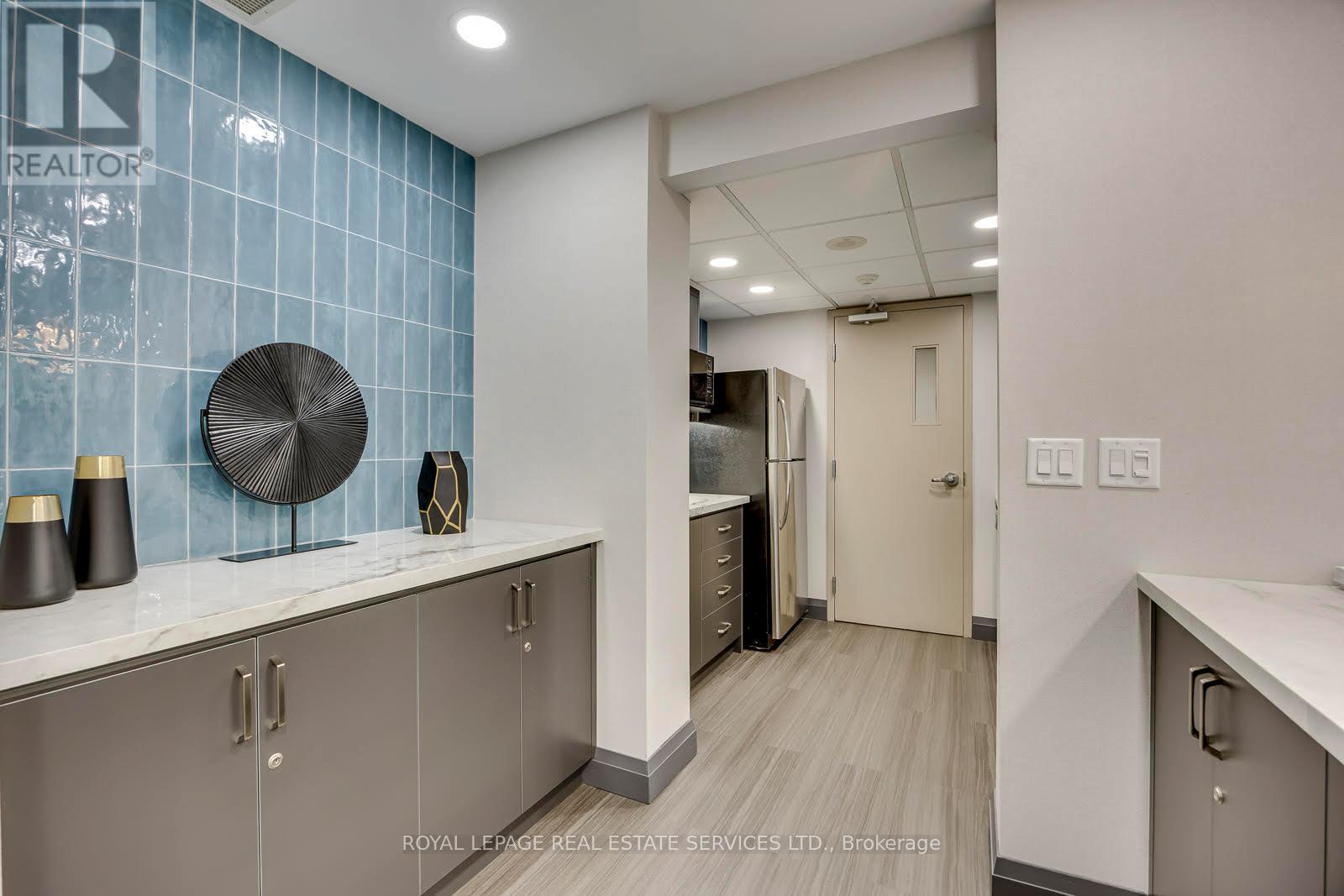 701 - 1900 Lake Shore Boulevard W, Toronto, Ontario  M6S 1A4 - Photo 43 - W13461012