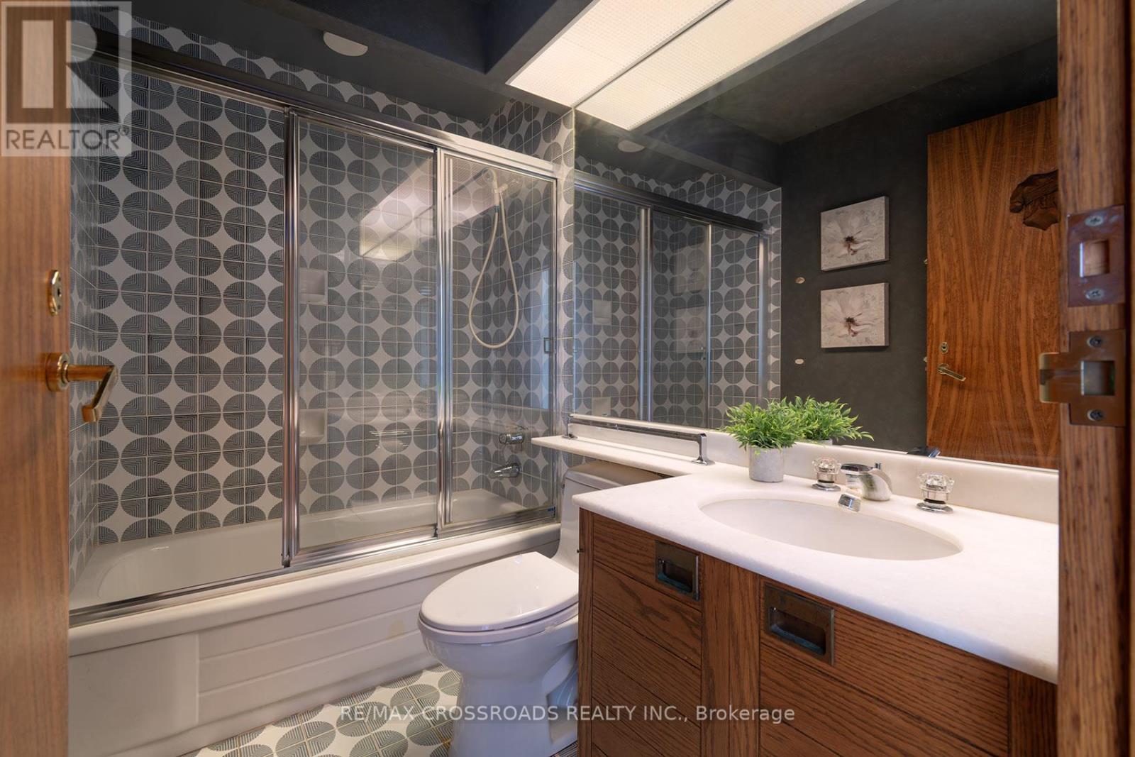 150 Heath St W 1301-1302, Toronto, Ontario  M4V 2Y4 - Photo 34 - C13475154