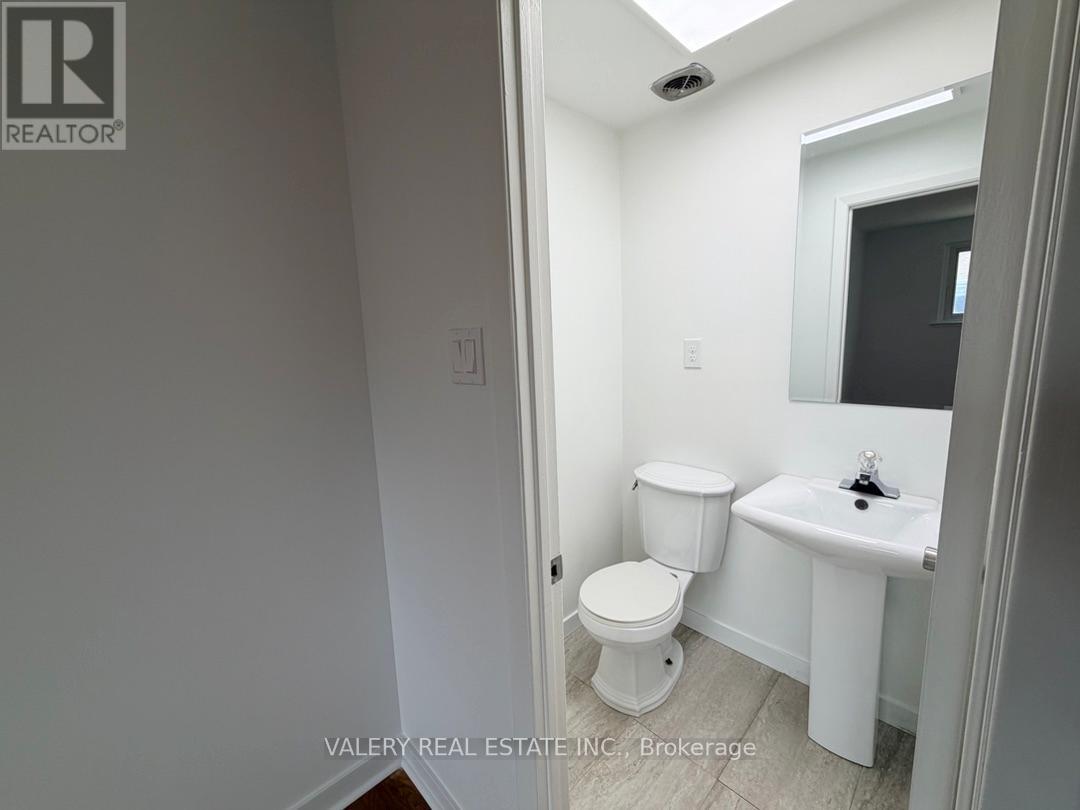 Main - 64 Lexington Avenue, Toronto, Ontario  M9V 2G8 - Photo 11 - W13469446