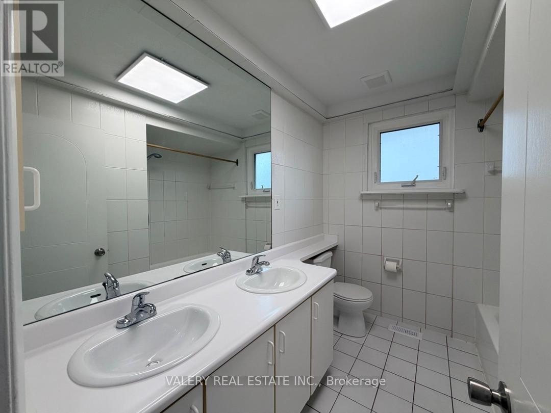Main - 64 Lexington Avenue, Toronto, Ontario  M9V 2G8 - Photo 19 - W13469446