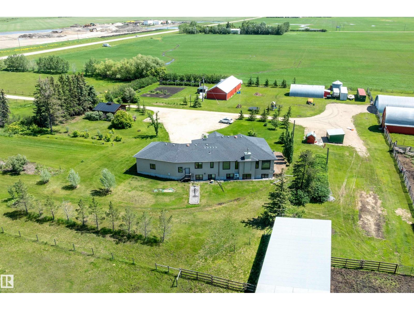 26409 Hwy 37, Rural Sturgeon County, Alberta  T8T 0H6 - Photo 6 - E4483920