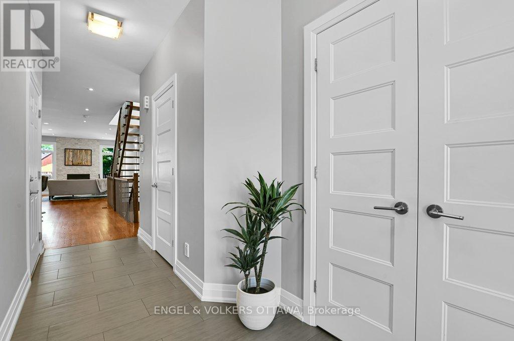 331 Duncairn Avenue, Ottawa, Ontario  K1Z 7H1 - Photo 4 - X13487296