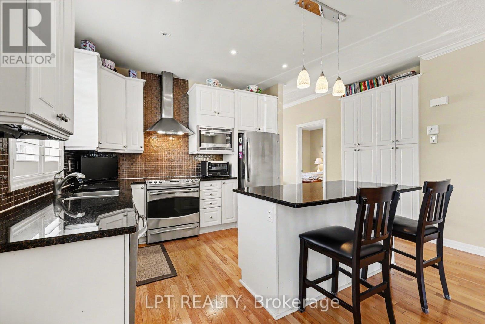 392 Bamburgh Way, Ottawa, Ontario  K2J 6A6 - Photo 12 - X13487354