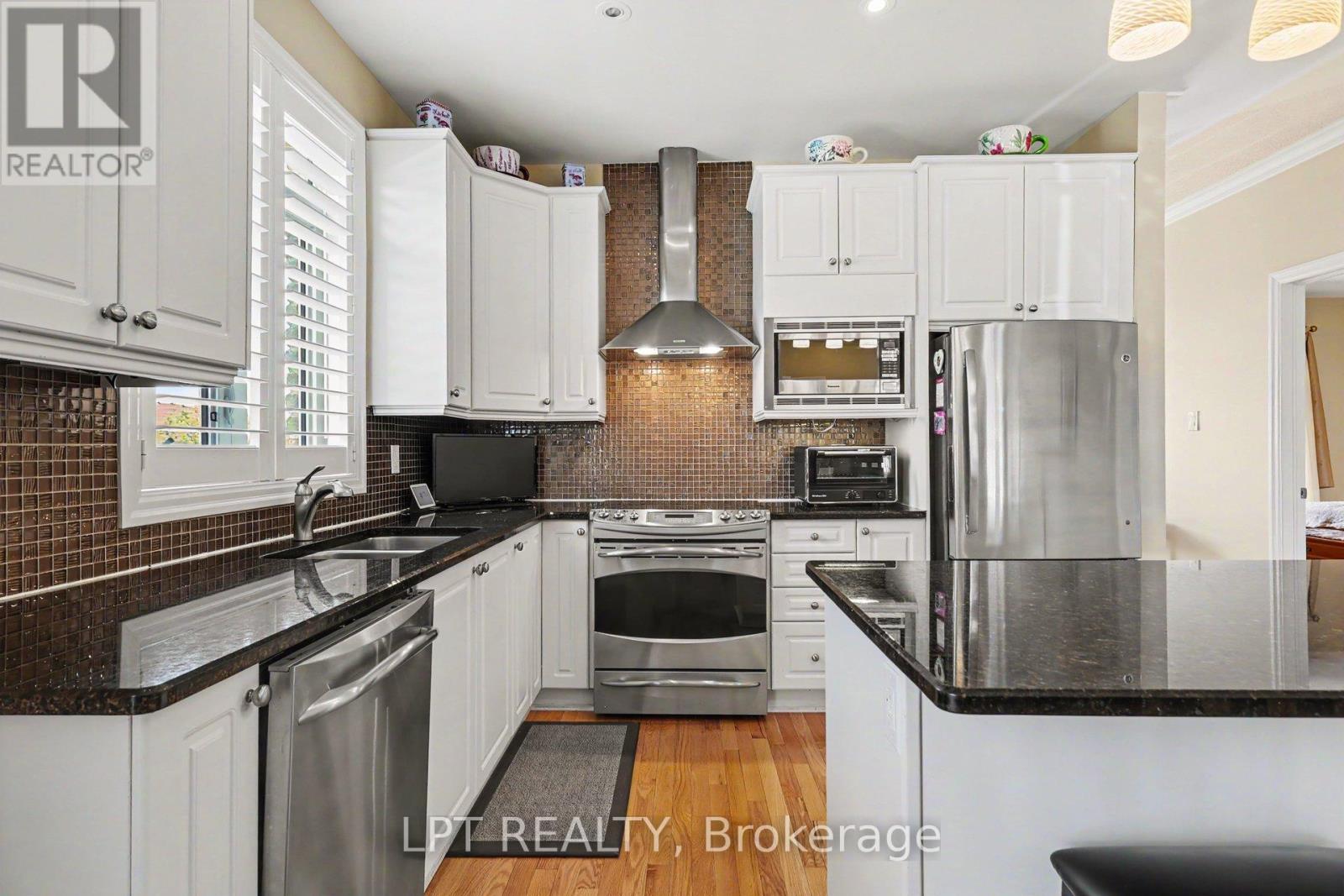 392 Bamburgh Way, Ottawa, Ontario  K2J 6A6 - Photo 13 - X13487354