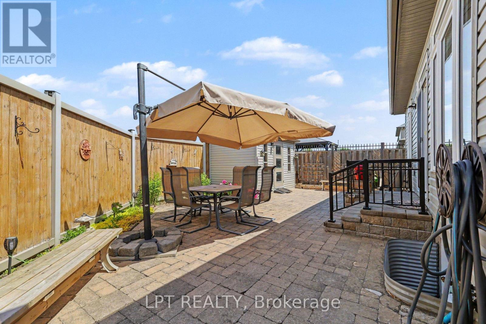 392 Bamburgh Way, Ottawa, Ontario  K2J 6A6 - Photo 32 - X13487354