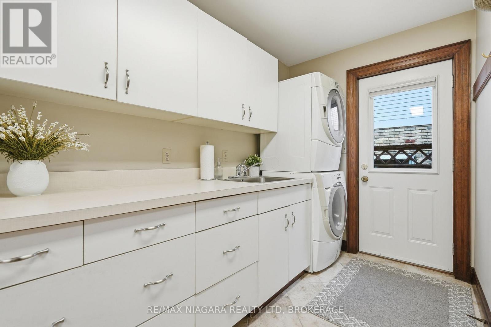 99 Port Master Drive, St. Catharines, Ontario  L2N 7H5 - Photo 8 - X13487284