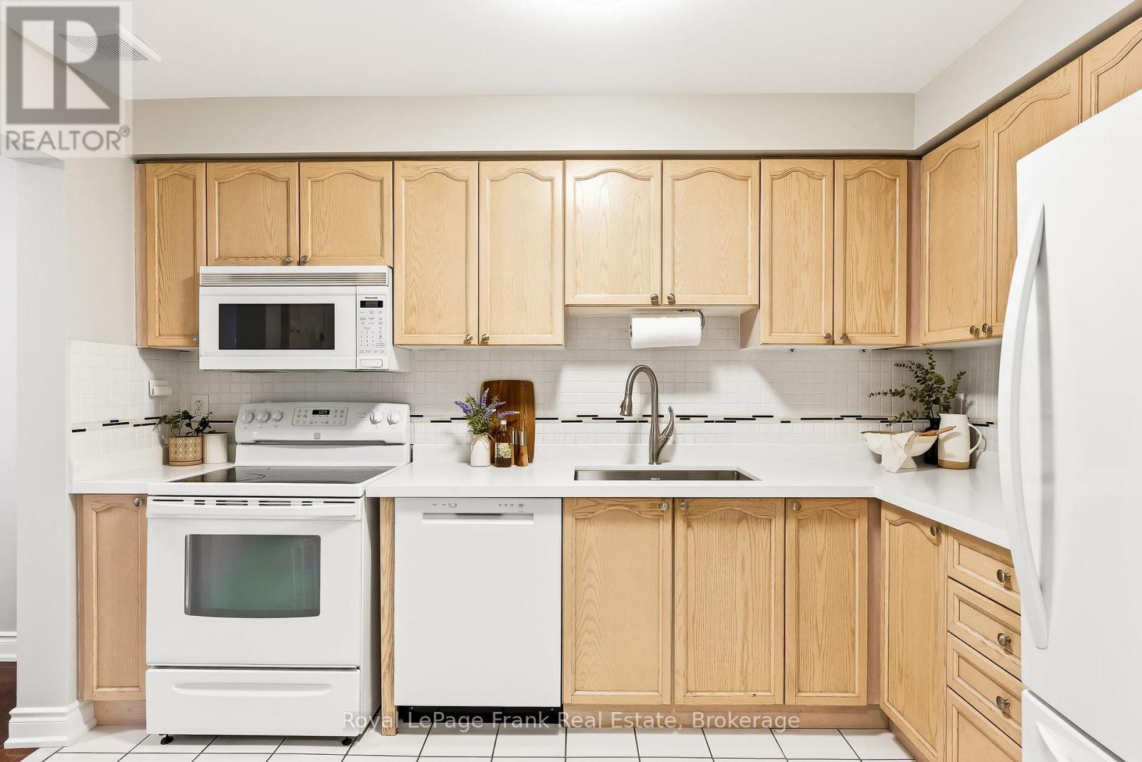 41 Landerville Lane, Clarington, Ontario  L1C 4W8 - Photo 12 - E13487632