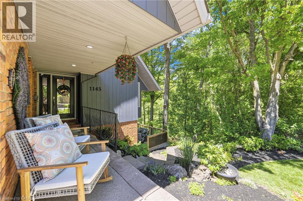 1145 Forestvale Drive, Burlington, Ontario  L7P 3G6 - Photo 3 - 40842887