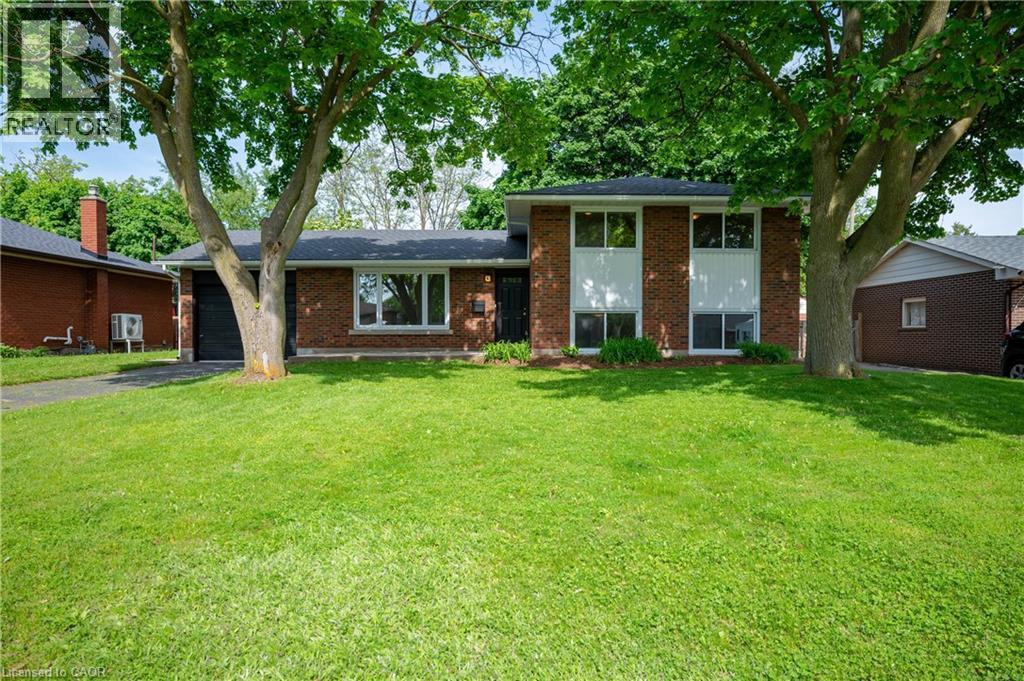 19 TAYLOR Avenue, Cambridge, Ontario