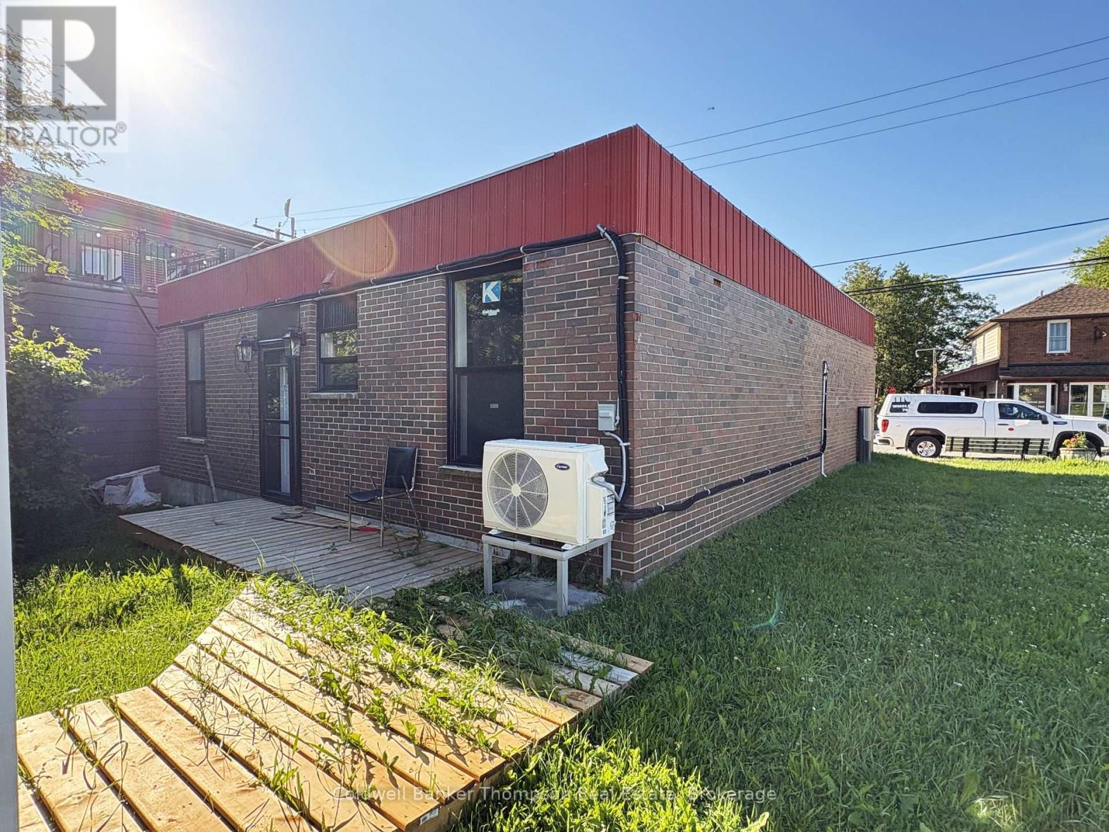 90 Main Street, Sundridge, Ontario  P0A 1Z0 - Photo 2 - X13487322