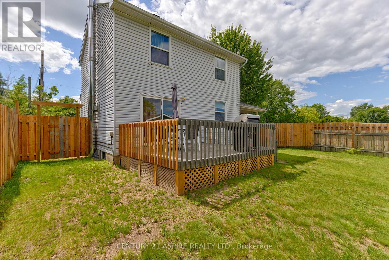 2a Selkirk Street, Petawawa, Ontario  K8H 3C1 - Photo 31 - X13487404