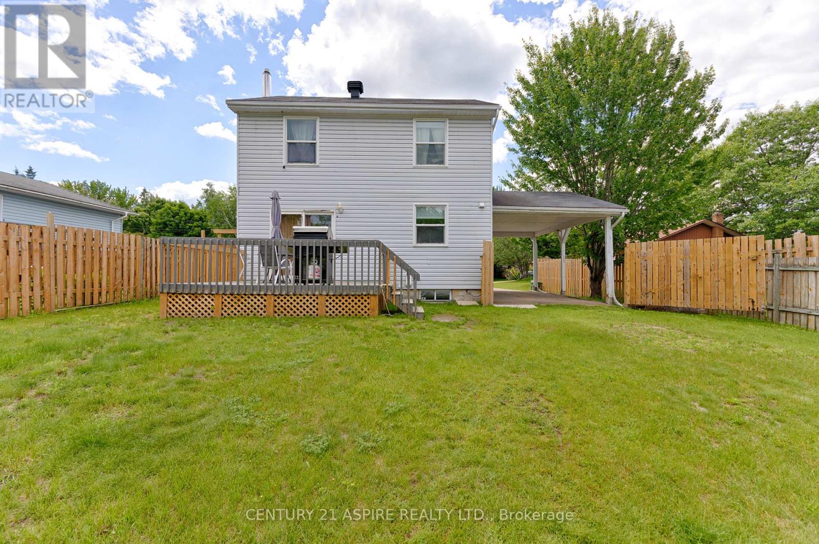 2a Selkirk Street, Petawawa, Ontario  K8H 3C1 - Photo 33 - X13487404