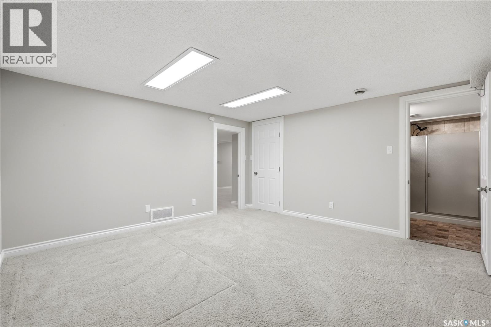 1010 Wascana Highlands, Regina, Saskatchewan  S4V 2J6 - Photo 29 - SK040466