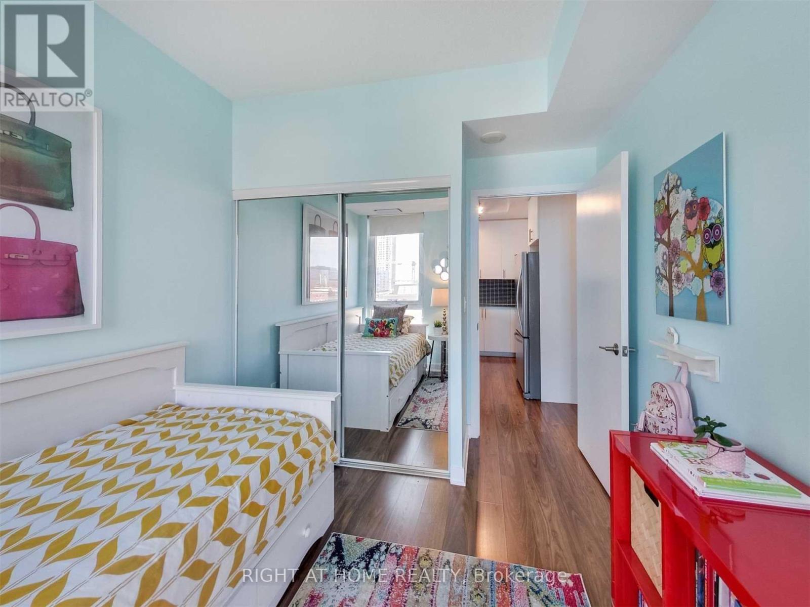 510 - 260 Sackville Street, Toronto, Ontario  M5A 0B3 - Photo 12 - C13487244