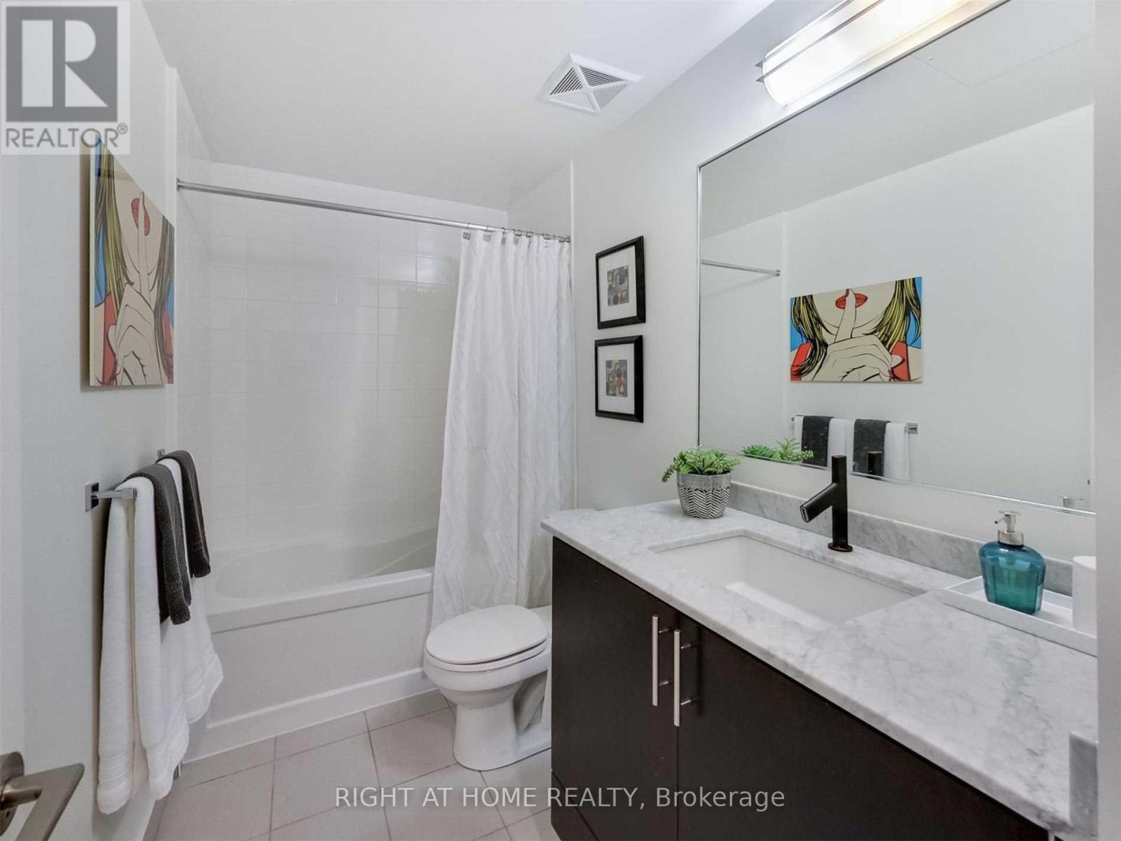 510 - 260 Sackville Street, Toronto, Ontario  M5A 0B3 - Photo 13 - C13487244