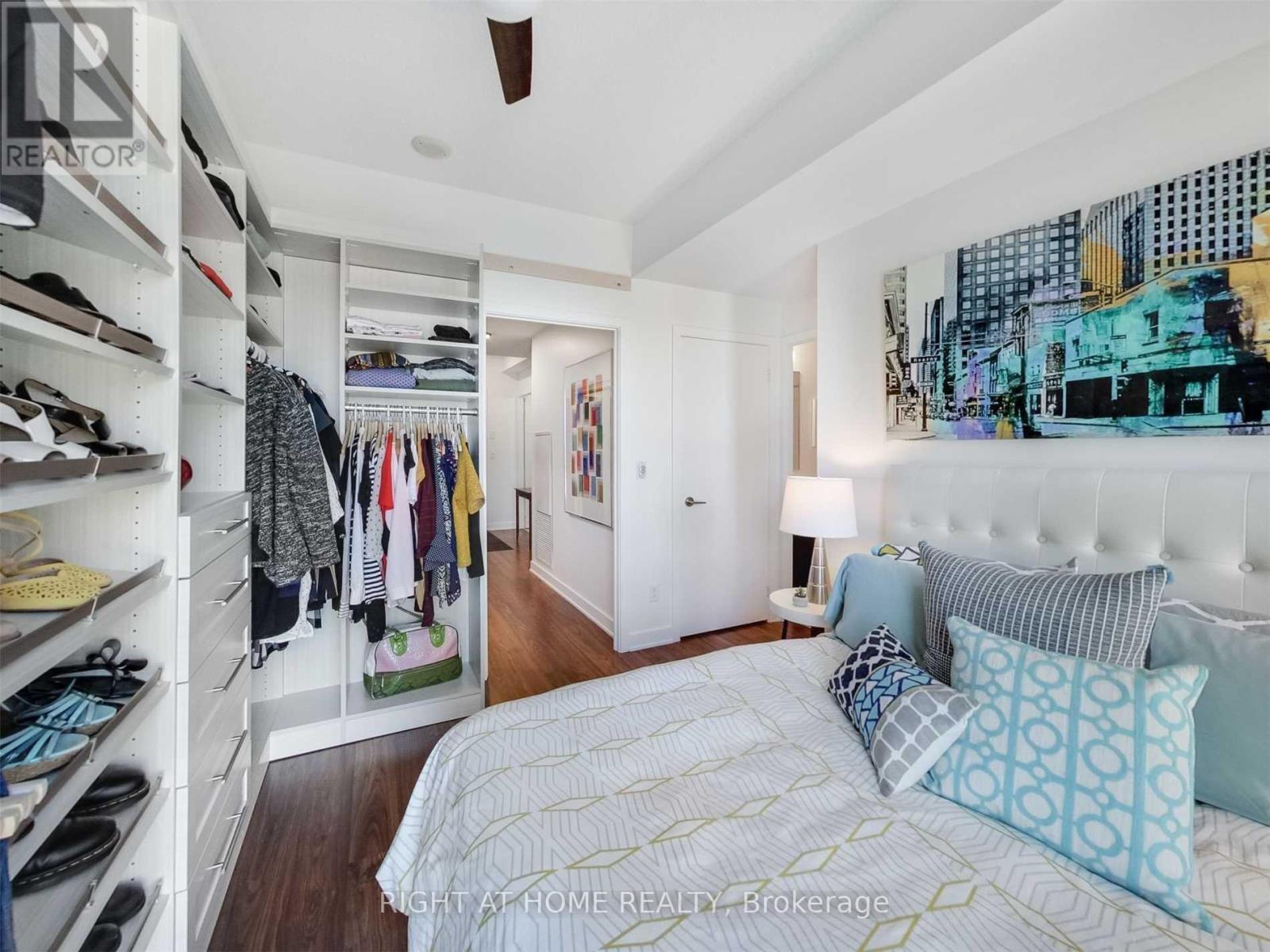 510 - 260 Sackville Street, Toronto, Ontario  M5A 0B3 - Photo 9 - C13487244