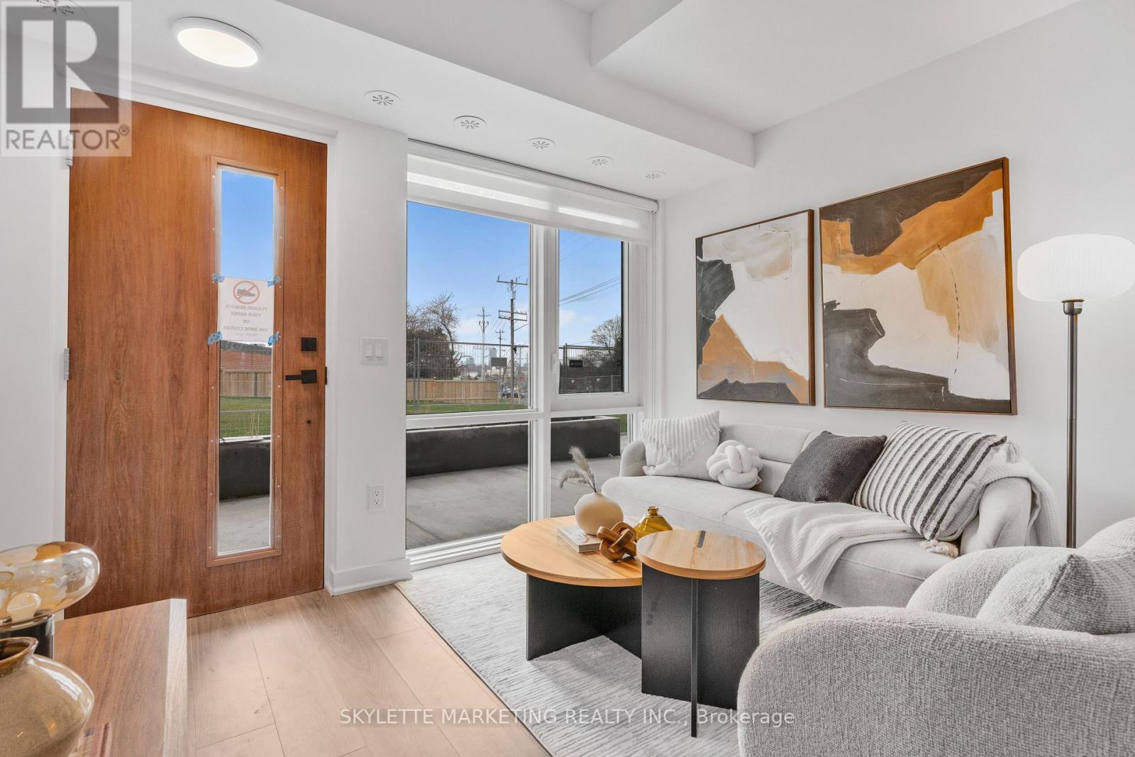 10 - 75 Curlew Drive, Toronto, Ontario  M3A 0B1 - Photo 3 - C13487248