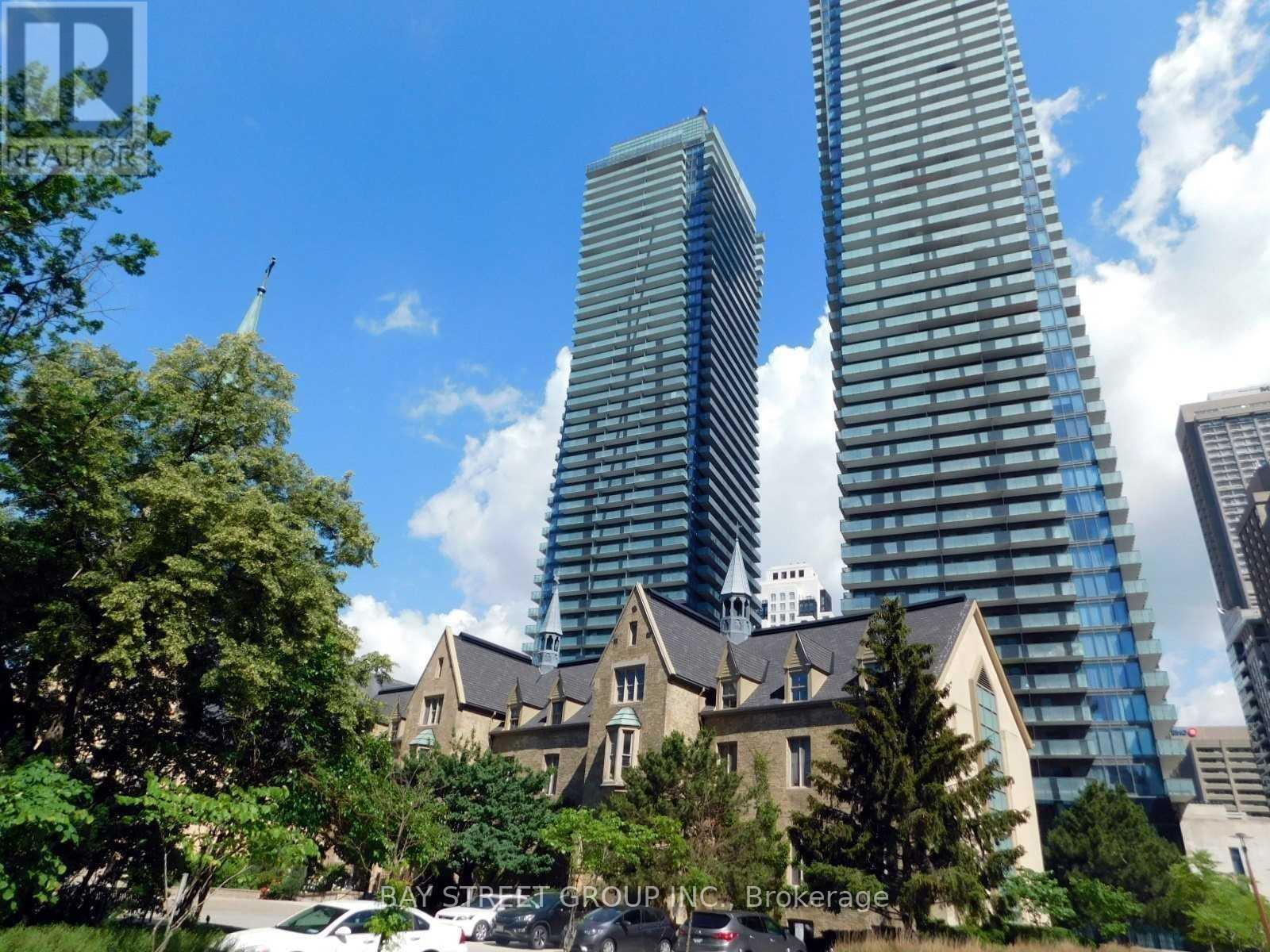 1710 - 65 St Mary Street, Toronto, Ontario  M5S 0A6 - Photo 12 - C13487400