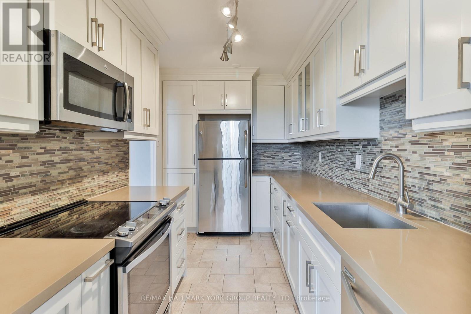 1607 - 177 Linus Road, Toronto, Ontario  M2J 4S5 - Photo 10 - C13487420