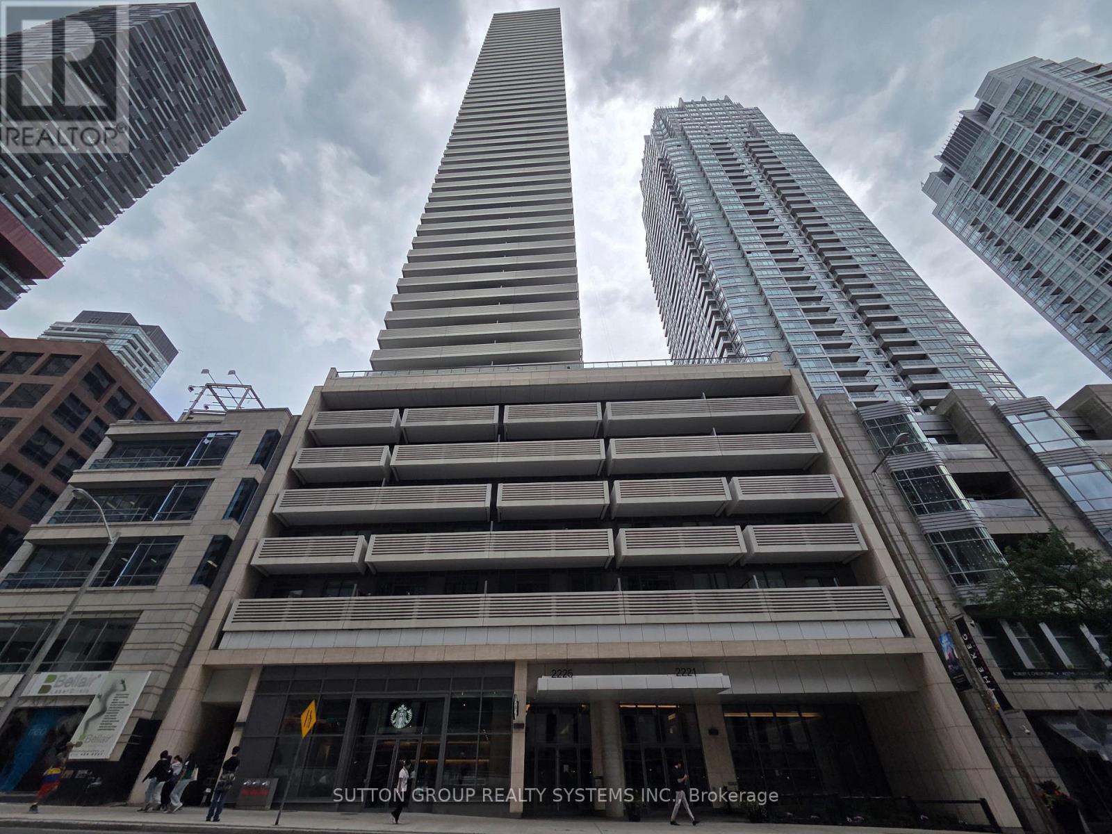 1601 - 2221 YONGE STREET, Toronto, Ontario