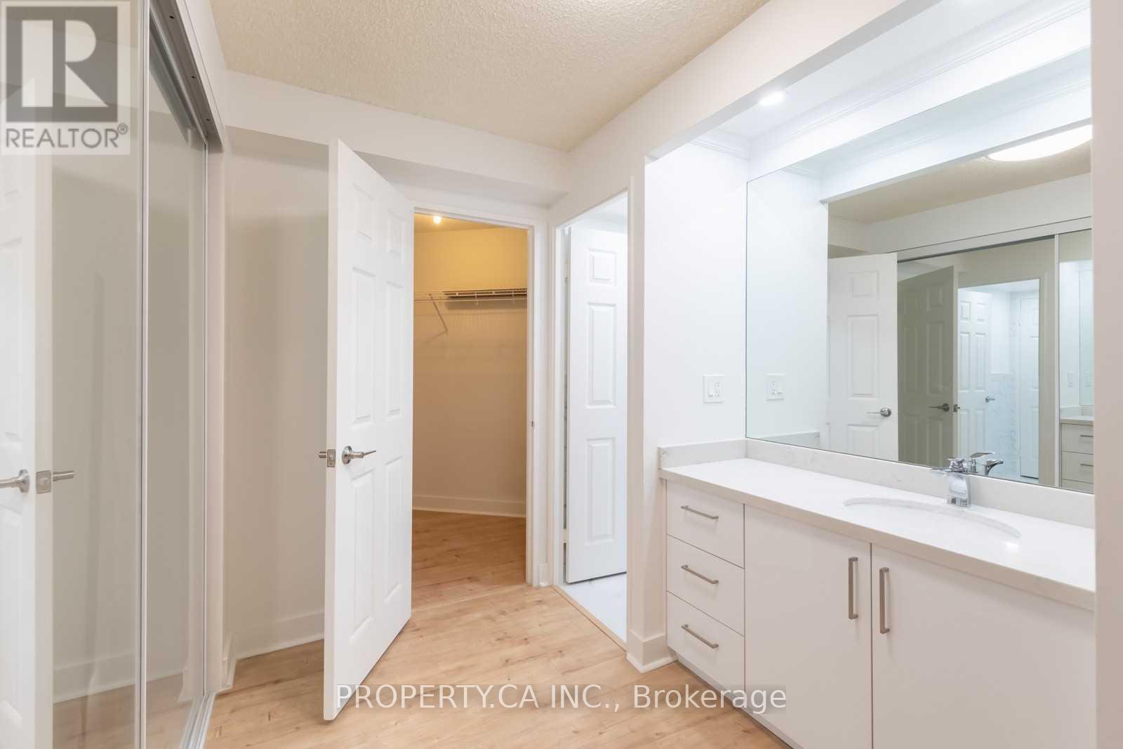 705a - 280 Simcoe Street, Toronto, Ontario  M5T 2Y5 - Photo 23 - C13487676