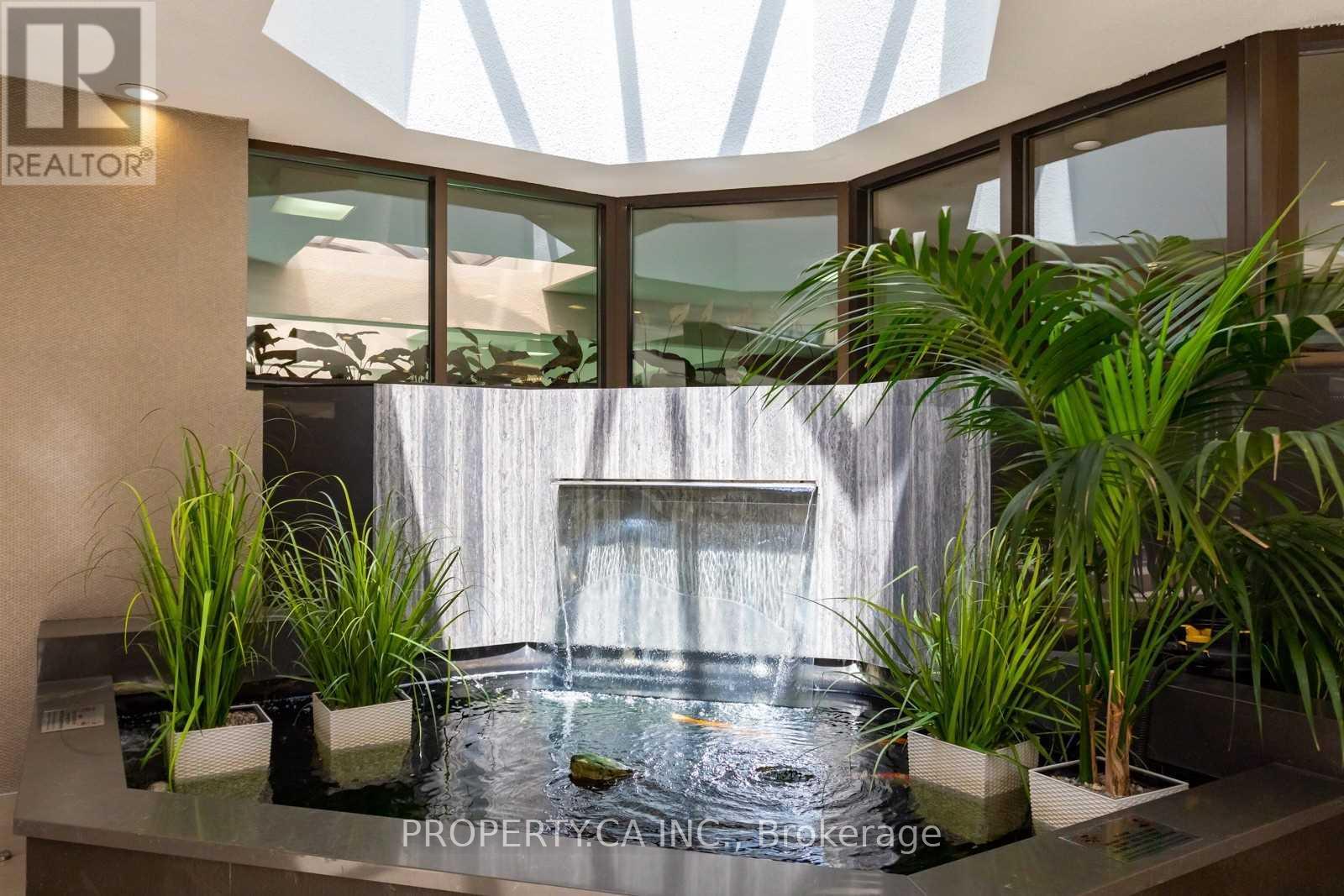 705a - 280 Simcoe Street, Toronto, Ontario  M5T 2Y5 - Photo 3 - C13487676