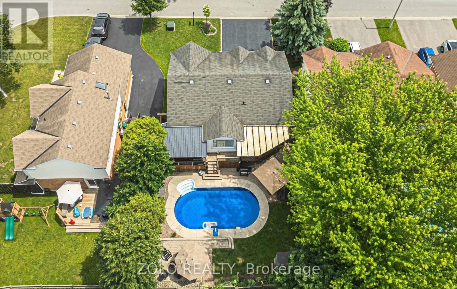 6 Foster Creek Drive, Clarington, Ontario  L1B 1E6 - Photo 2 - E13484010