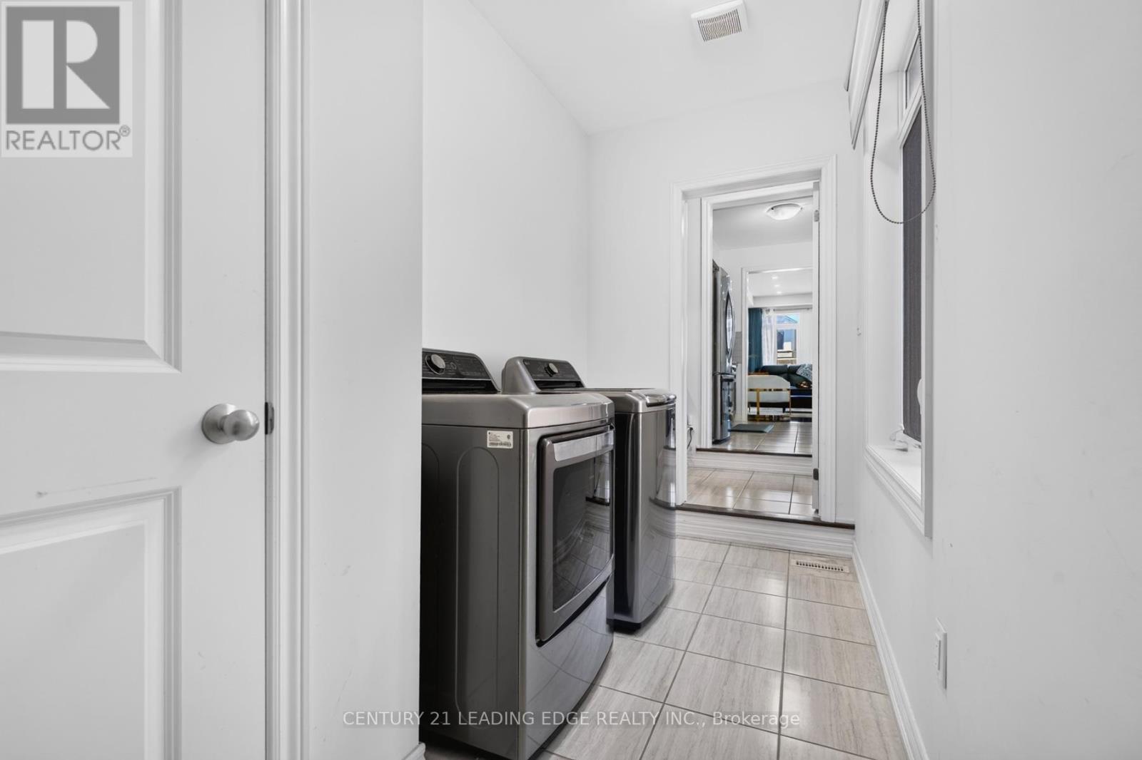 26 Hahn Street, Whitby, Ontario L1P 0H1 - Photo 16 - E13487346