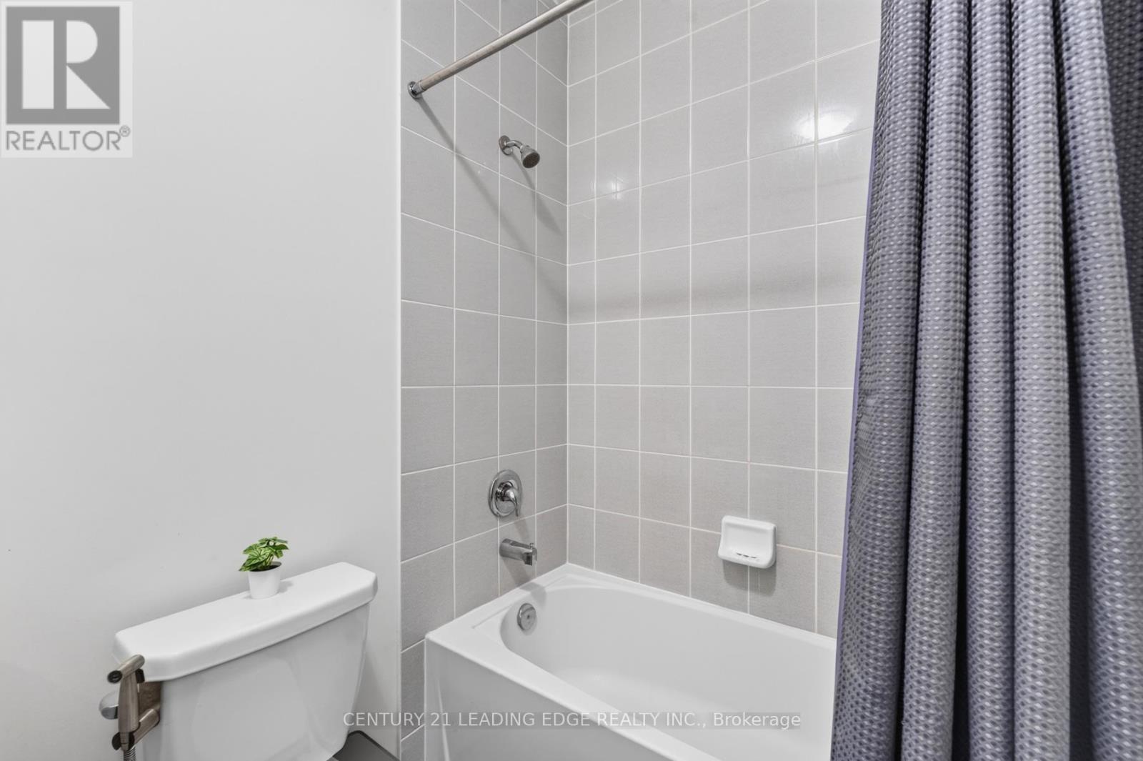 26 Hahn Street, Whitby, Ontario L1P 0H1 - Photo 32 - E13487346