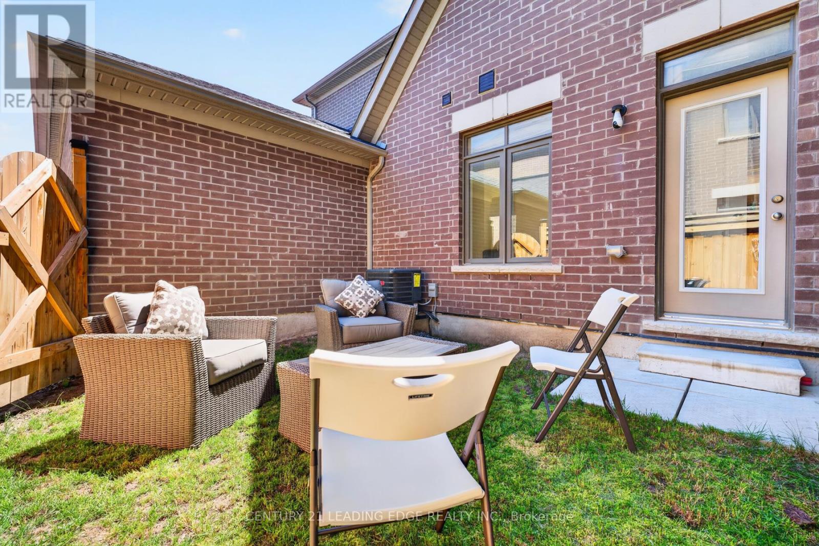 26 Hahn Street, Whitby, Ontario L1P 0H1 - Photo 34 - E13487346